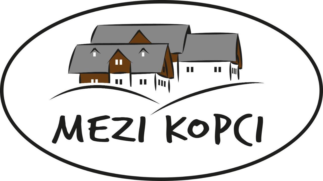 Apartmán Mezi Kopci - Mid Hills Apartment Roudnice Buitenkant foto