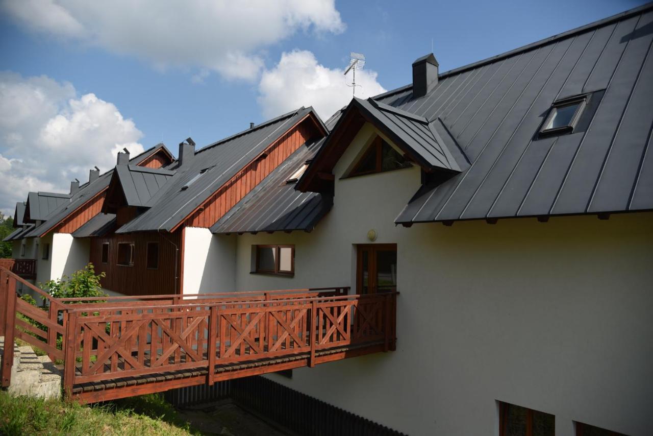 Apartmán Mezi Kopci - Mid Hills Apartment Roudnice Buitenkant foto